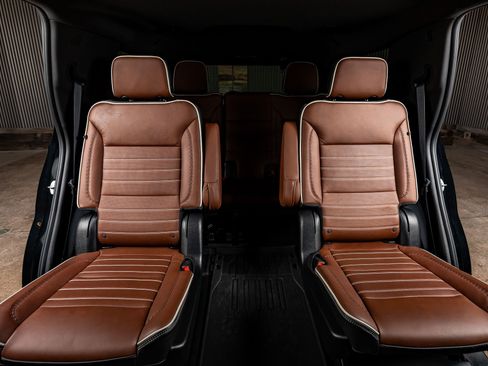 Used 2023 GMC Yukon Denali Ultimate image 35