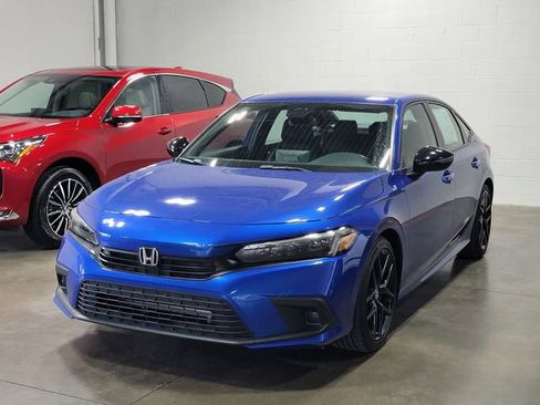 Certified 2024 Honda Civic Sport image 2