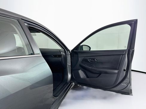 Used 2024 Nissan Sentra S FWD image 30