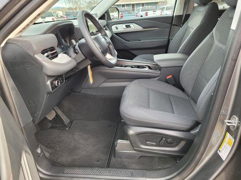 New 2026 Ford Explorer Active AWD/4WD image 14
