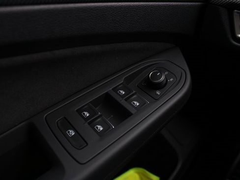 New 2026 Volkswagen GTI SE image 16