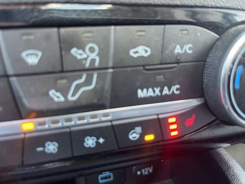 Used 2022 Ford Escape SE w/ Convenience Package image 22