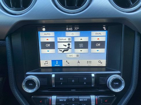 Used 2018 Ford Mustang GT Premium RWD image 31