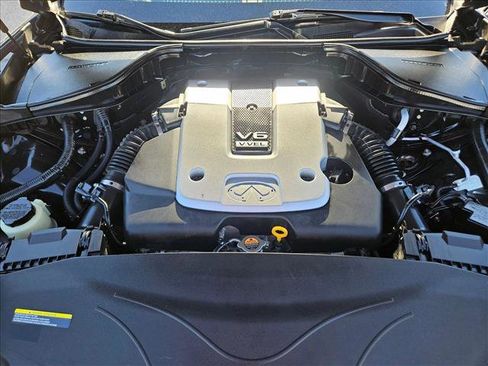 Used 2019 INFINITI Q70 Luxe image 24