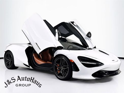 Used 2018 McLaren 720S image 1