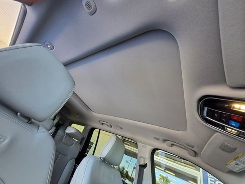 Used 2021 Jeep Grand Cherokee L Overland image 34