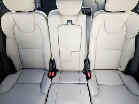 New 2026 Volvo XC90 B6 Plus w/ Protection Package Premier image 14