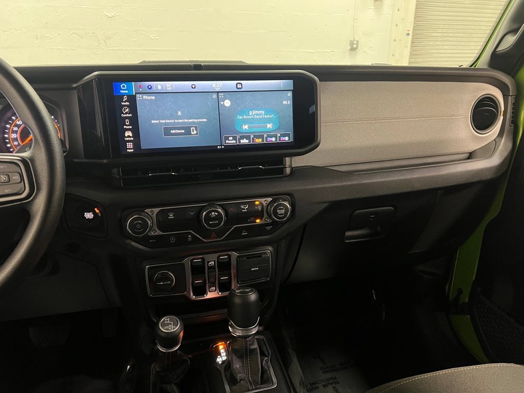 Certified 2025 Jeep Wrangler Unlimited Sport AWD/4WD image 18