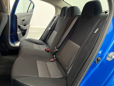 Used 2025 Nissan Sentra SV image 13