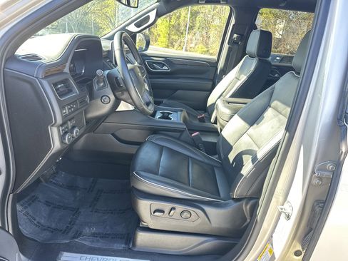 Used 2024 Chevrolet Tahoe Premier image 16