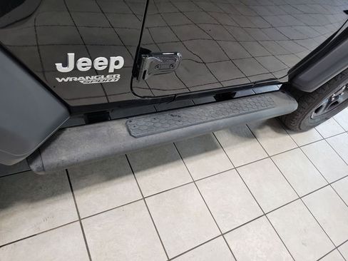 Used 2019 Jeep Wrangler Sport image 45