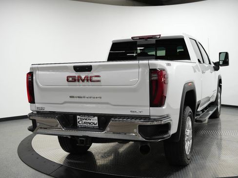 Used 2024 GMC Sierra 2500 SLT w/ SLT Convenience Package image 8