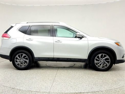 Used 2016 Nissan Rogue SL w/ SL Premium Package AWD/4WD image 4