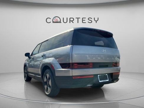 New 2026 Hyundai Santa Fe SE image 2