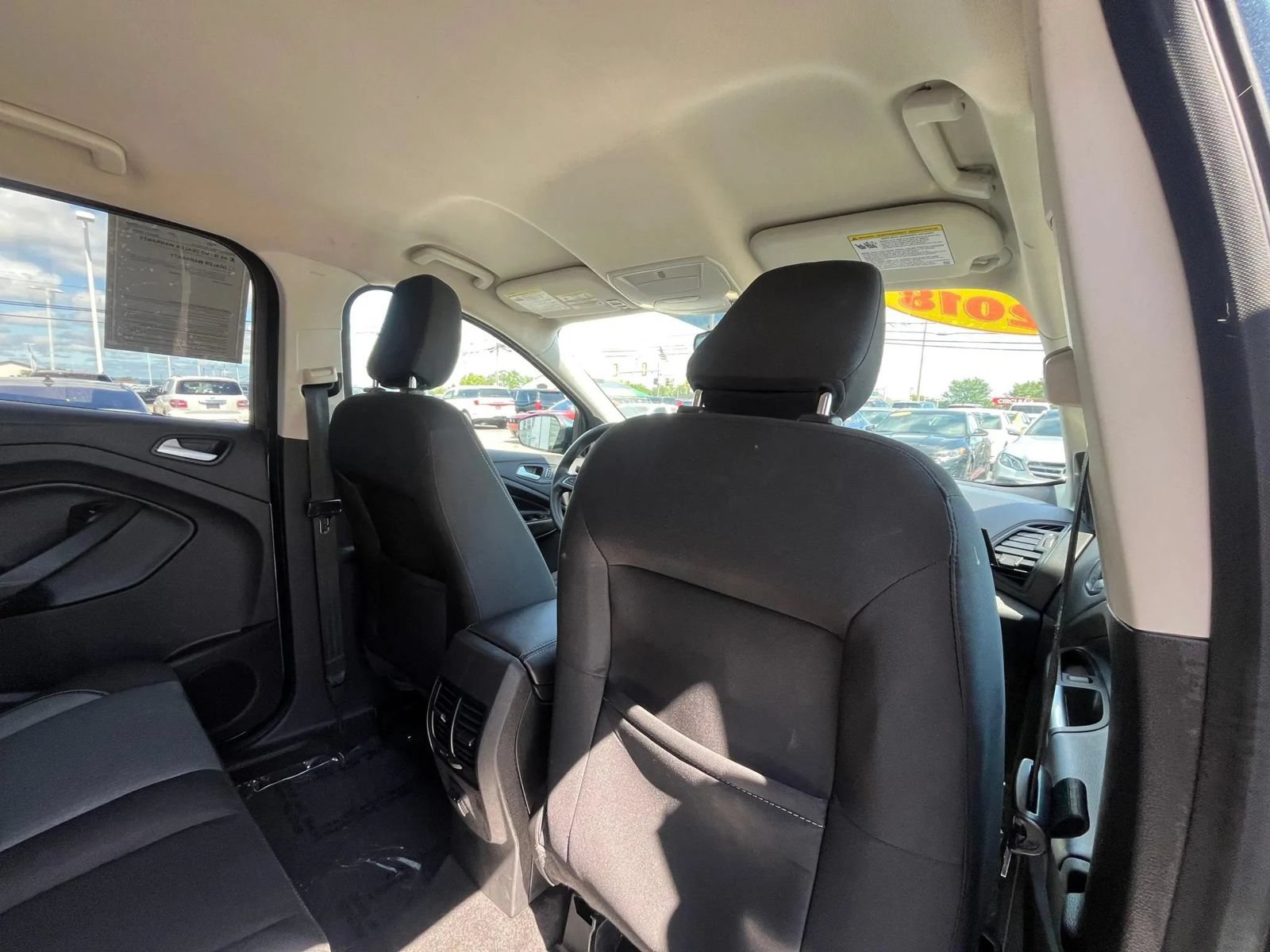 Used 2018 Ford Escape SE w/ SE Sync 3 Package AWD/4WD image 31