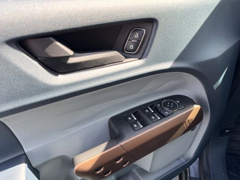 Used 2024 Ford Maverick Lariat image 15