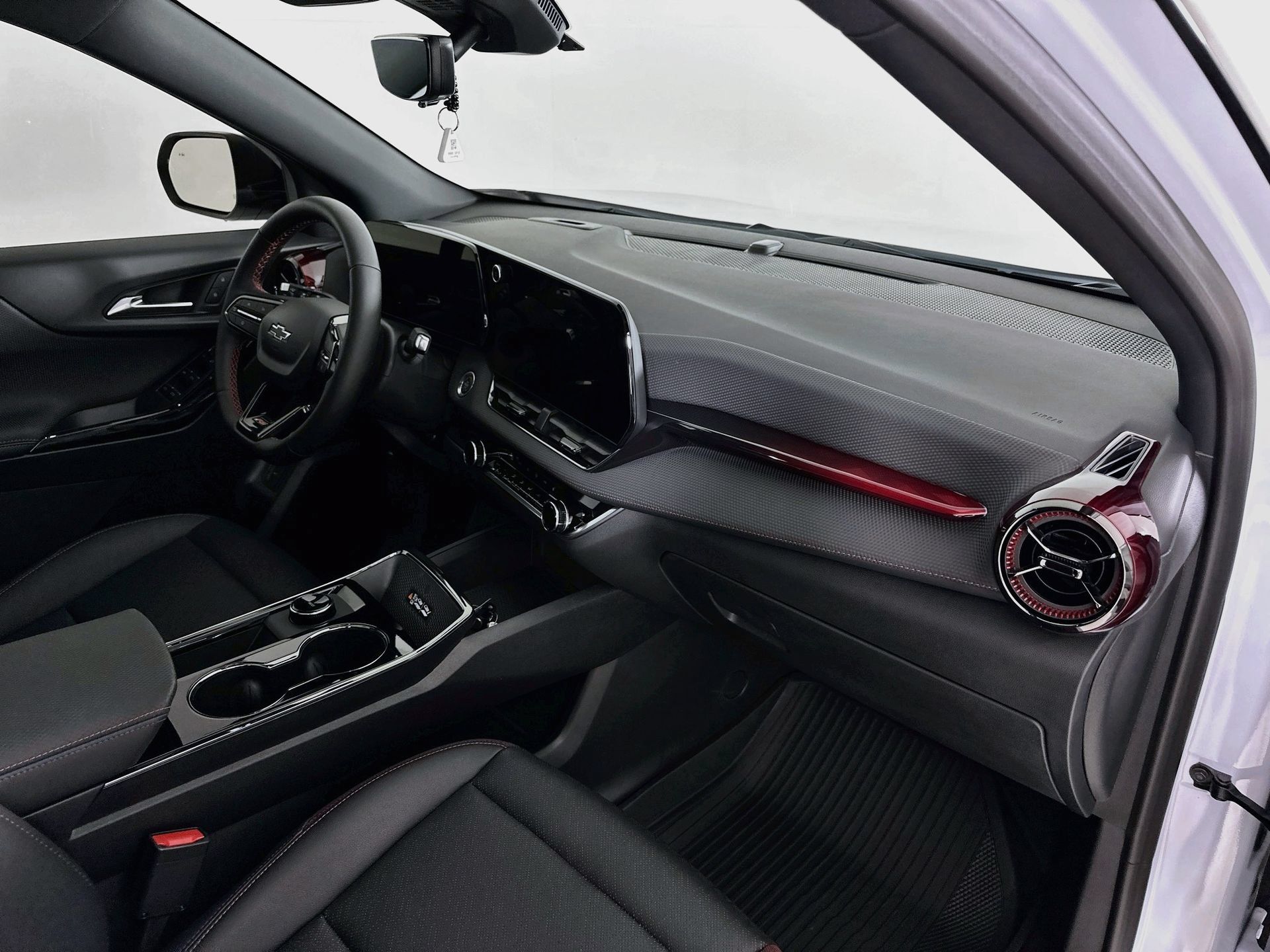 Used 2026 Chevrolet Equinox RS w/ Safety and Technology Package FWD image 31