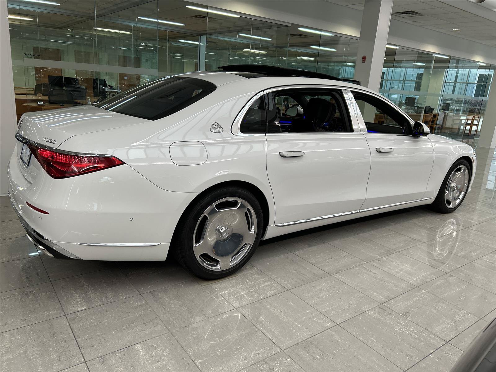 Certified 2024 Mercedes-Benz Maybach S 580 4MATIC image 5