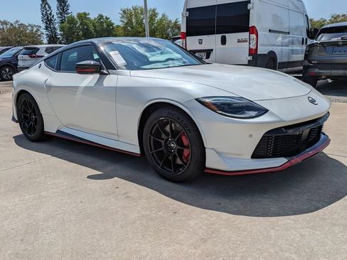 New 2026 Nissan Z NISMO w/ Floor Mat Package RWD image 2