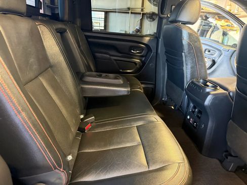 Used 2020 Nissan Titan PRO-4X w/ Pro-4x Convenience Package AWD/4WD image 30
