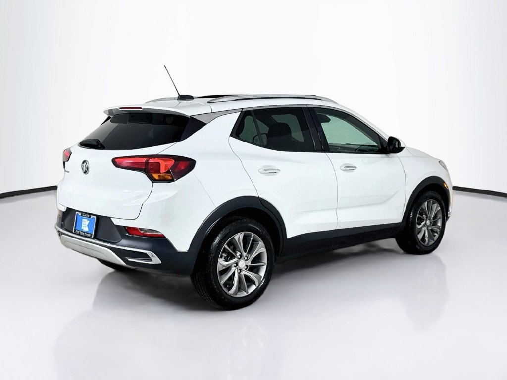 Used 2021 Buick Encore GX Essence w/ Experience Buick Package FWD image 7