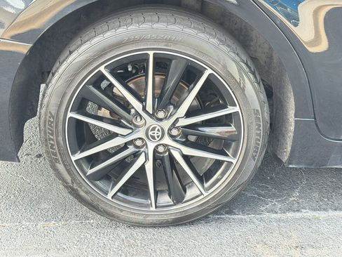 Used 2023 Toyota Camry SE FWD image 11
