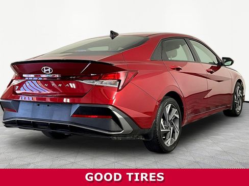 Used 2025 Hyundai Elantra Sport FWD image 6