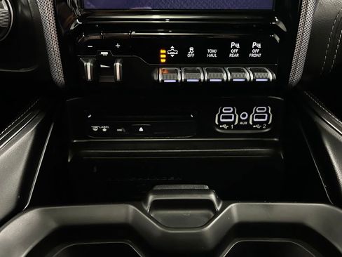 Used 2019 RAM 1500 Limited image 25