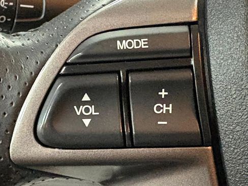 Used 2017 Honda Odyssey EX-L image 37