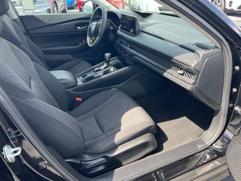 Used 2023 Honda Accord EX image 28