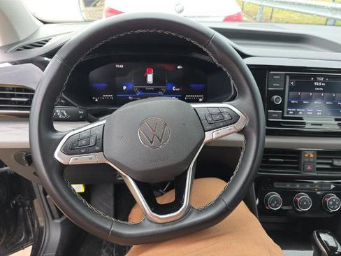 Used 2024 Volkswagen Taos S image 6