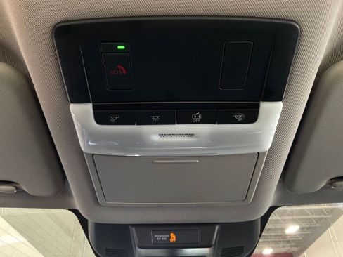 Used 2026 Nissan Rogue SV FWD image 17