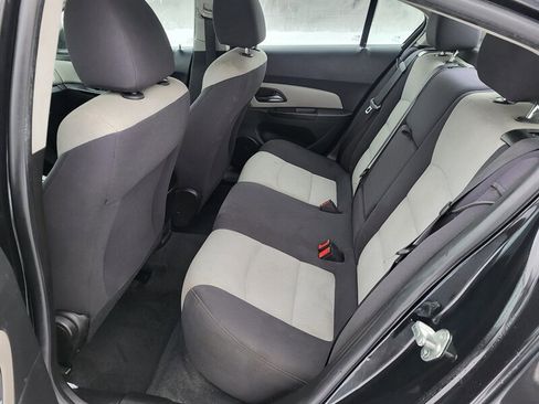 Used 2013 Chevrolet Cruze LS image 14