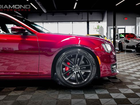 Used 2023 Chrysler 300 C RWD image 28