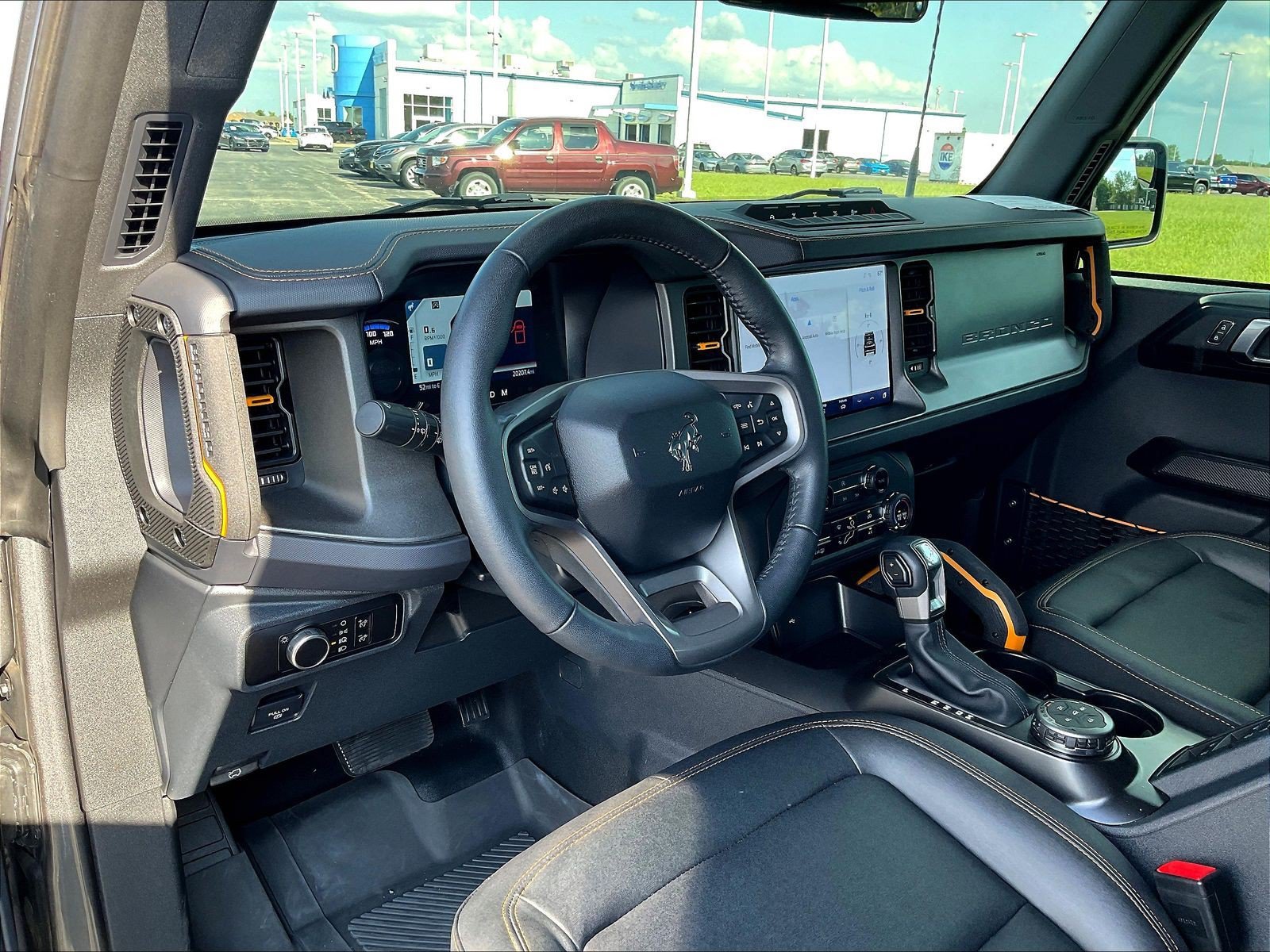 Used 2024 Ford Bronco Badlands AWD/4WD image 24