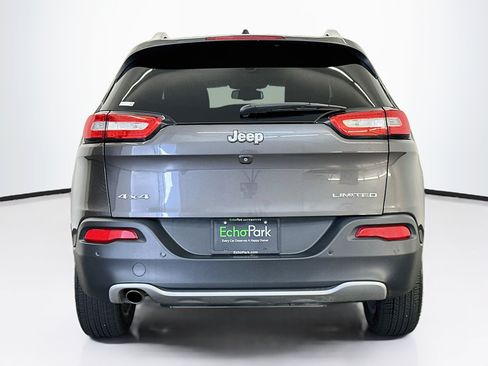 Used 2018 Jeep Cherokee Limited AWD/4WD image 7