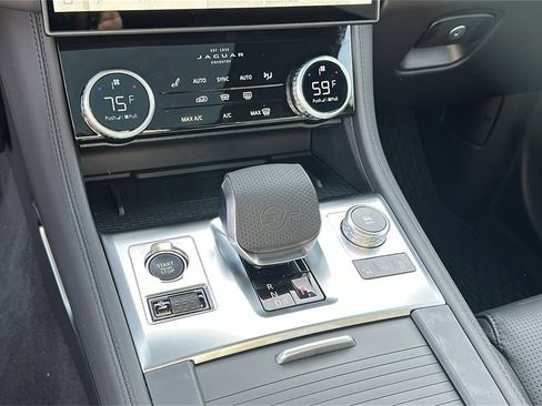 New 2026 Jaguar F-PACE SVR image 16