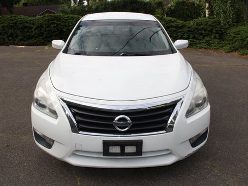Used 2015 Nissan Altima 2.5 S w/ Power Driver Seat Package FWD image 9