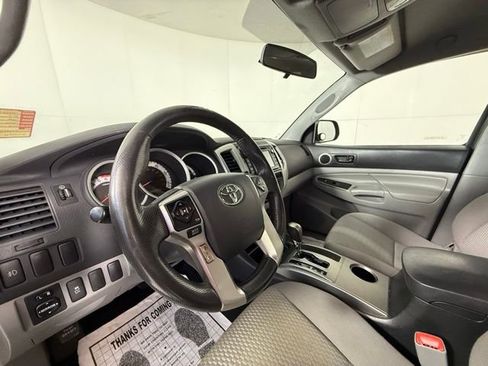Used 2015 Toyota Tacoma PreRunner image 8