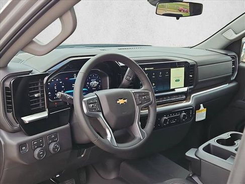 New 2026 Chevrolet Silverado 1500 LT AWD/4WD image 3