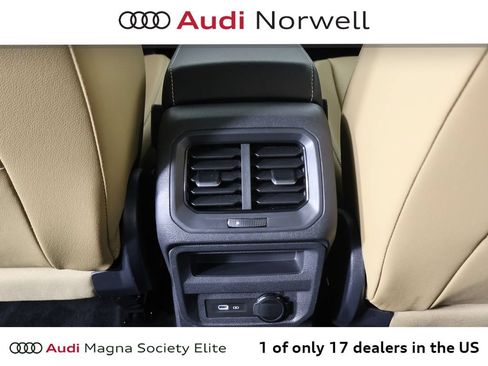 Used 2024 Volkswagen Tiguan SE R-Line AWD/4WD image 21
