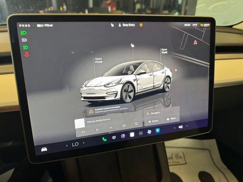 Used 2022 Tesla Model 3 Long Range AWD/4WD image 10