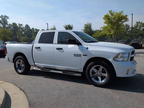 Used 2016 RAM 1500 Express AWD/4WD image 2