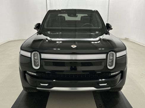 Used 2022 Rivian R1T Launch Edition image 8