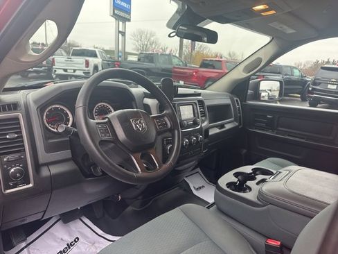 Used 2017 RAM 1500 Express w/ Express Value Package image 23