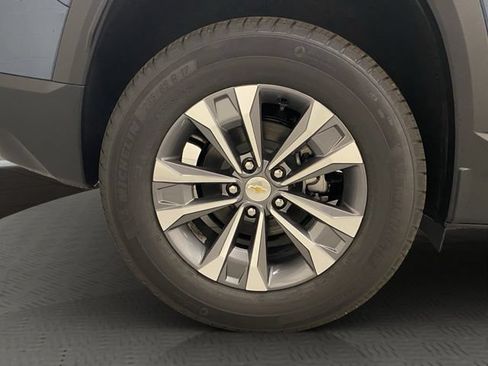 New 2026 Chevrolet Equinox LT w/ Convenience Package II AWD/4WD image 15