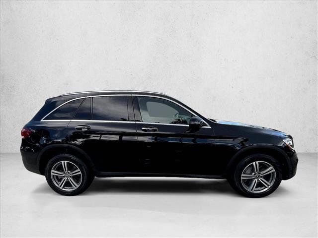Used 2022 Mercedes-Benz GLC 300 4MATIC image 5
