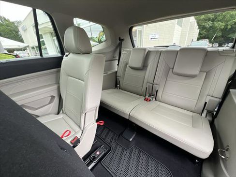 Used 2022 Volkswagen Atlas SE w/ Panoramic Sunroof Package image 23