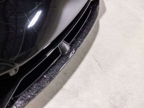 Used 2018 Lamborghini Huracan Performante image 25