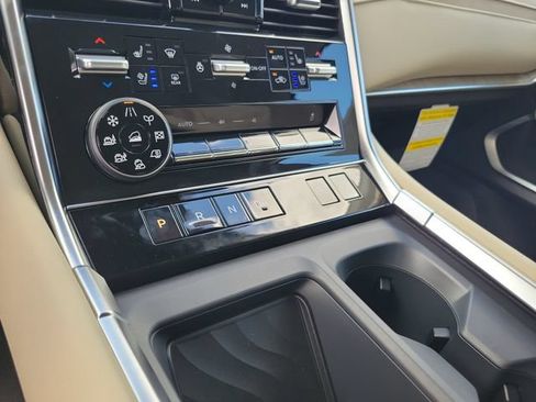 New 2026 Nissan Armada Platinum Reserve AWD/4WD image 32